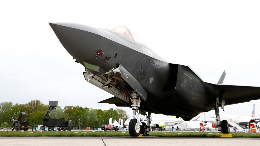 A Lockheed Martin F-35 aircraft is seen at the ILA Air Show in Berlin, Germany, April 25, 2018.    REUTERS/Axel Schmidt - RC1286FBA9D0