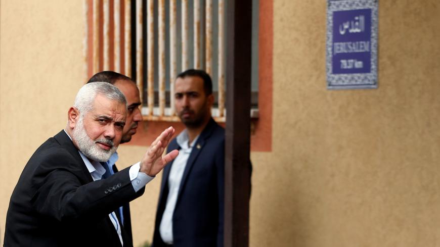 Hamas Chief Ismail Haniyeh gestures as he arrives to meet an Egyptian security delegation in Gaza City October 18, 2018. REUTERS/Mohammed Salem - RC1F2F0C4D30
