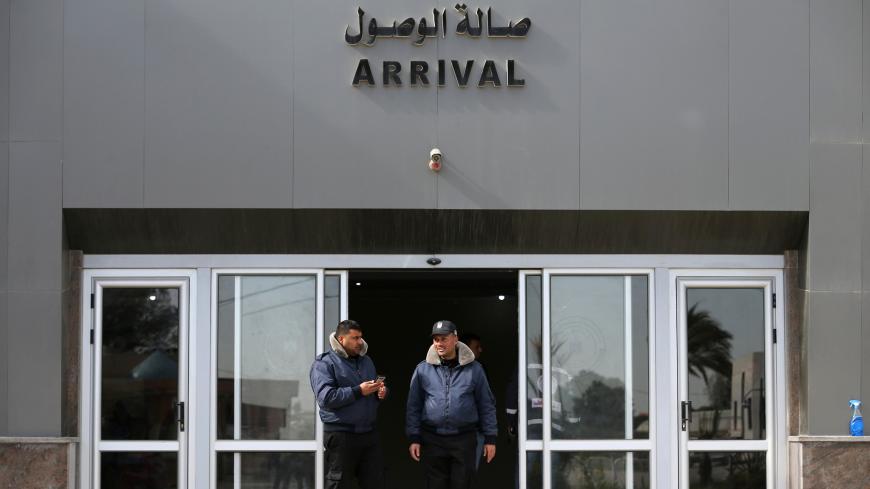 Palestinian Hamas-hired policemen stand at Rafah border crossing with Egypt, in the southern Gaza Strip January 8, 2019. REUTERS/Ibraheem Abu Mustafa - RC1796B5BC10