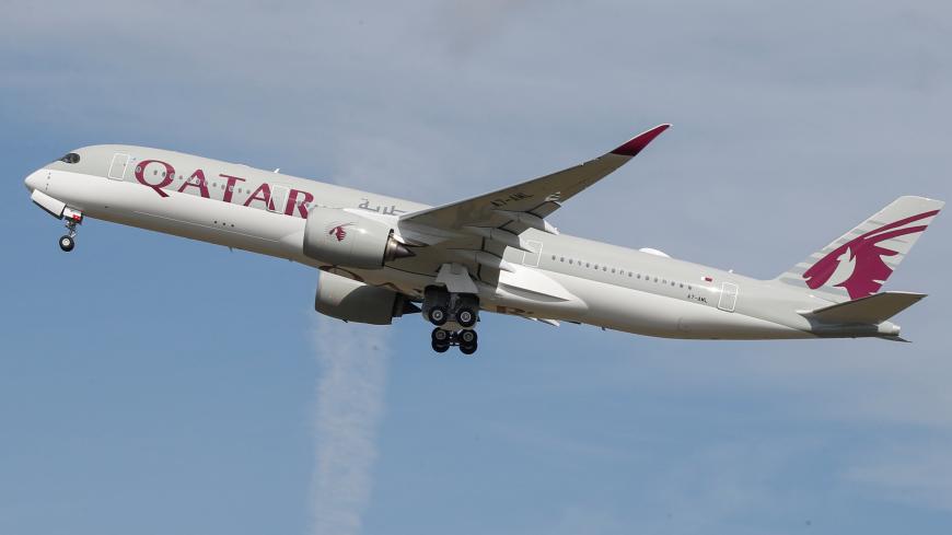 A Qatar Airways aircraft takes off at the aircraft builder's headquarters of Airbus in Colomiers near Toulouse, France, September 27, 2019. REUTERS/Regis Duvignau - RC177F8675F0