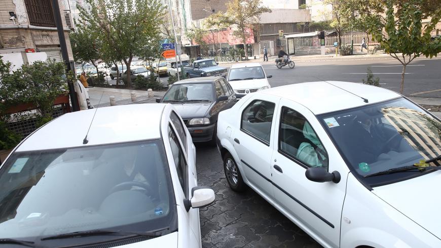 Cars queue at a petrol station, after fuel price increased in Tehran, Iran November 15, 2019. Nazanin Tabatabaee/WANA (West Asia News Agency) via REUTERS ATTENTION EDITORS - THIS IMAGE HAS BEEN SUPPLIED BY A THIRD PARTY - RC2LBD9HH69K