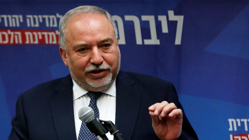 Avigdor Lieberman, head of the ultranationalist Yisrael Beitenu party delivers a statement at the Knesset, Israeli parliament, in Jerusalem November 20, 2019. REUTERS/Ronen Zvulun - RC2ZED973P3J