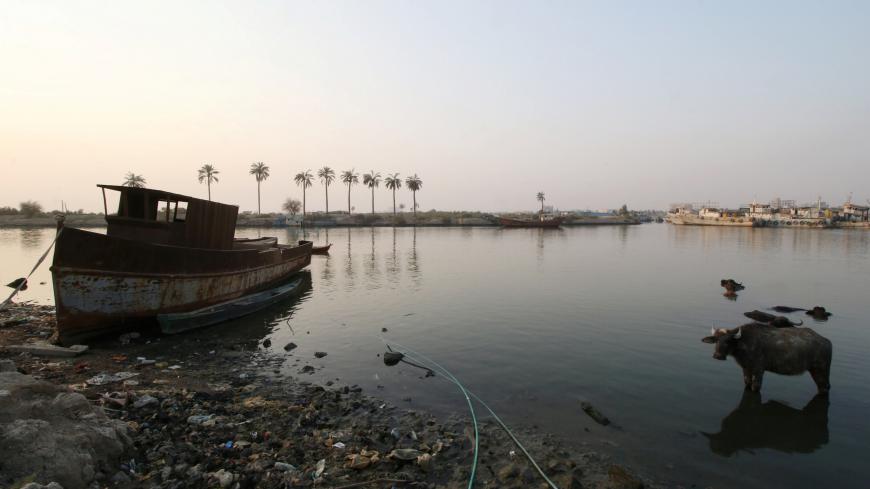 A view of Shatt al-Arab river from Al-Tanouma district, east of Basra, Iraq September 21, 2018. Basra residents say salt seeping into the water supply had made it undrinkable and sent hundreds of people to a hospital. Picture taken September 21, 2018. REUTERS/Essam al-Sudani - RC1C273EB650