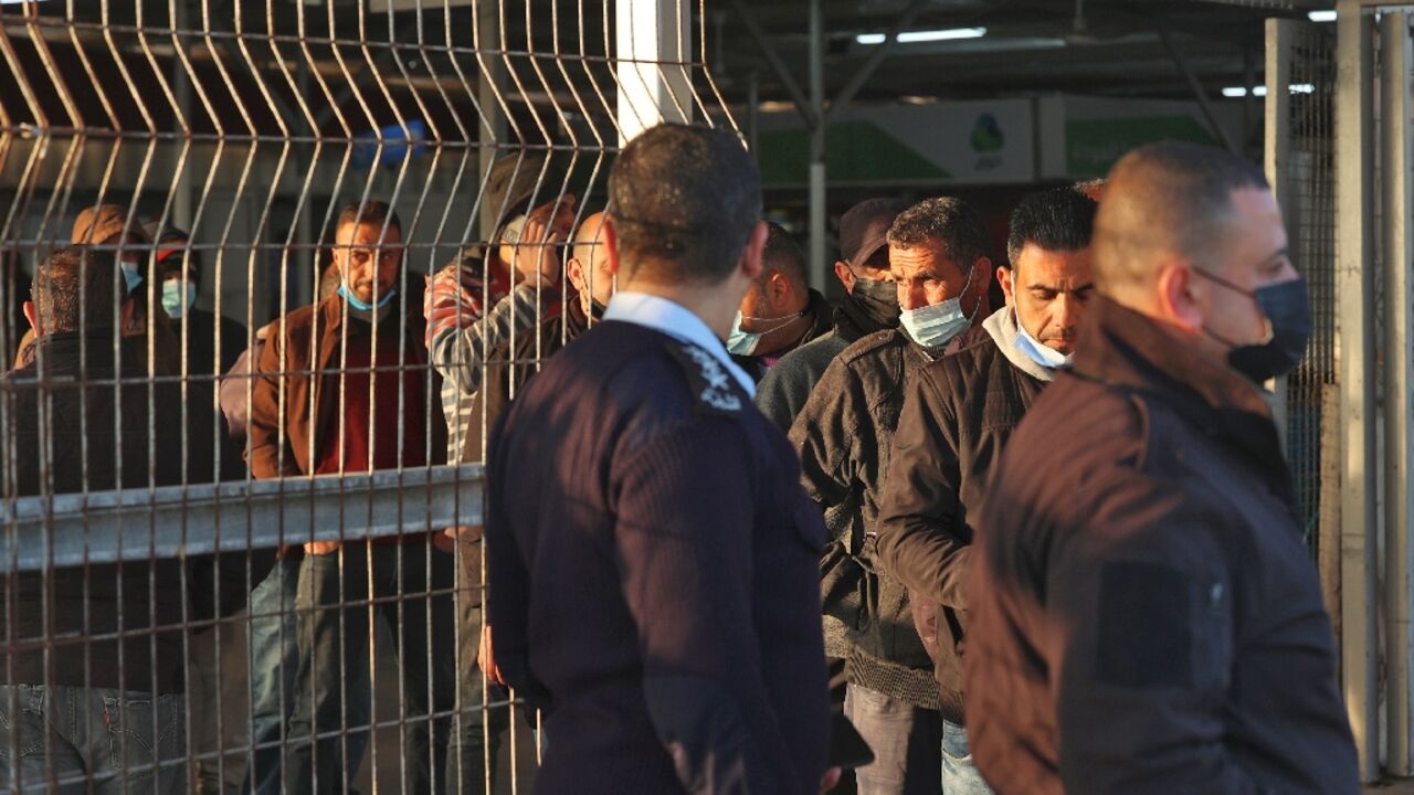 Palestinian labourers say they can earn up to $215 per day in Israel