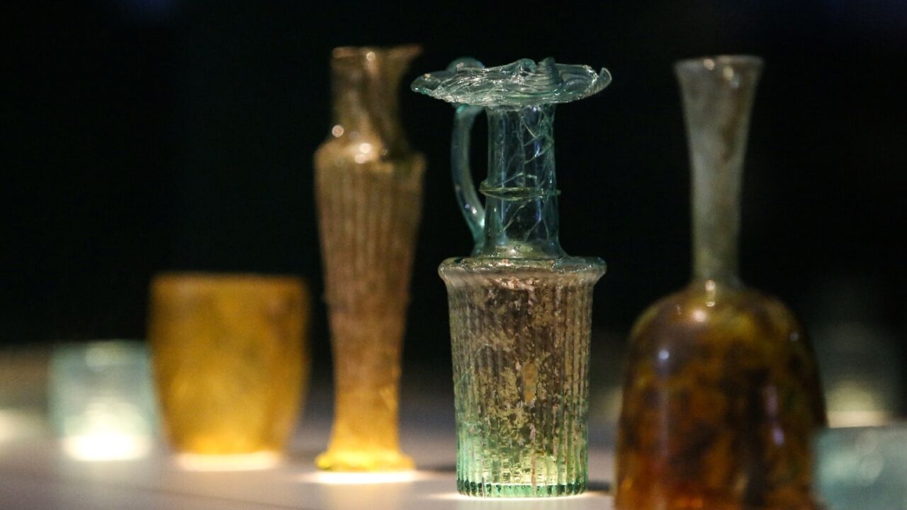 The comes vessels from the Roman, Byzantine and Islamic periods
