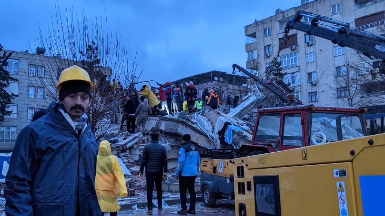Friends and neighbours searched for signs of life in the Turkey quake deep into the freezing night