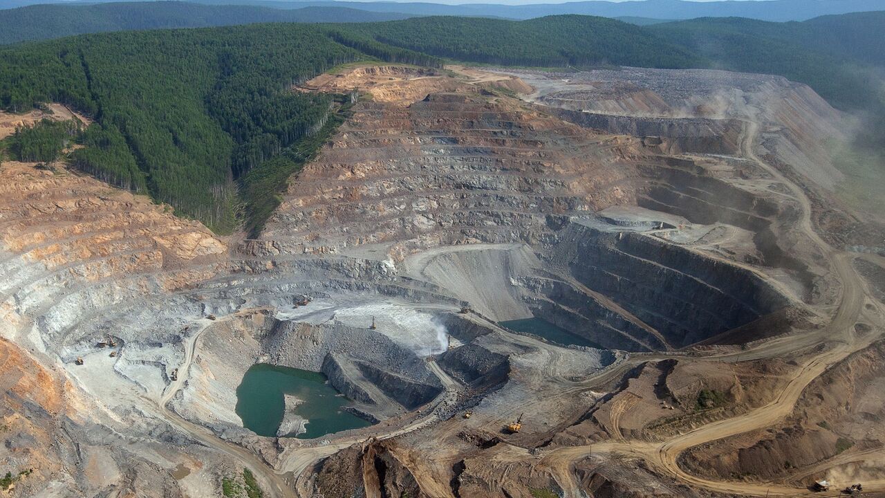 Russia gold mine