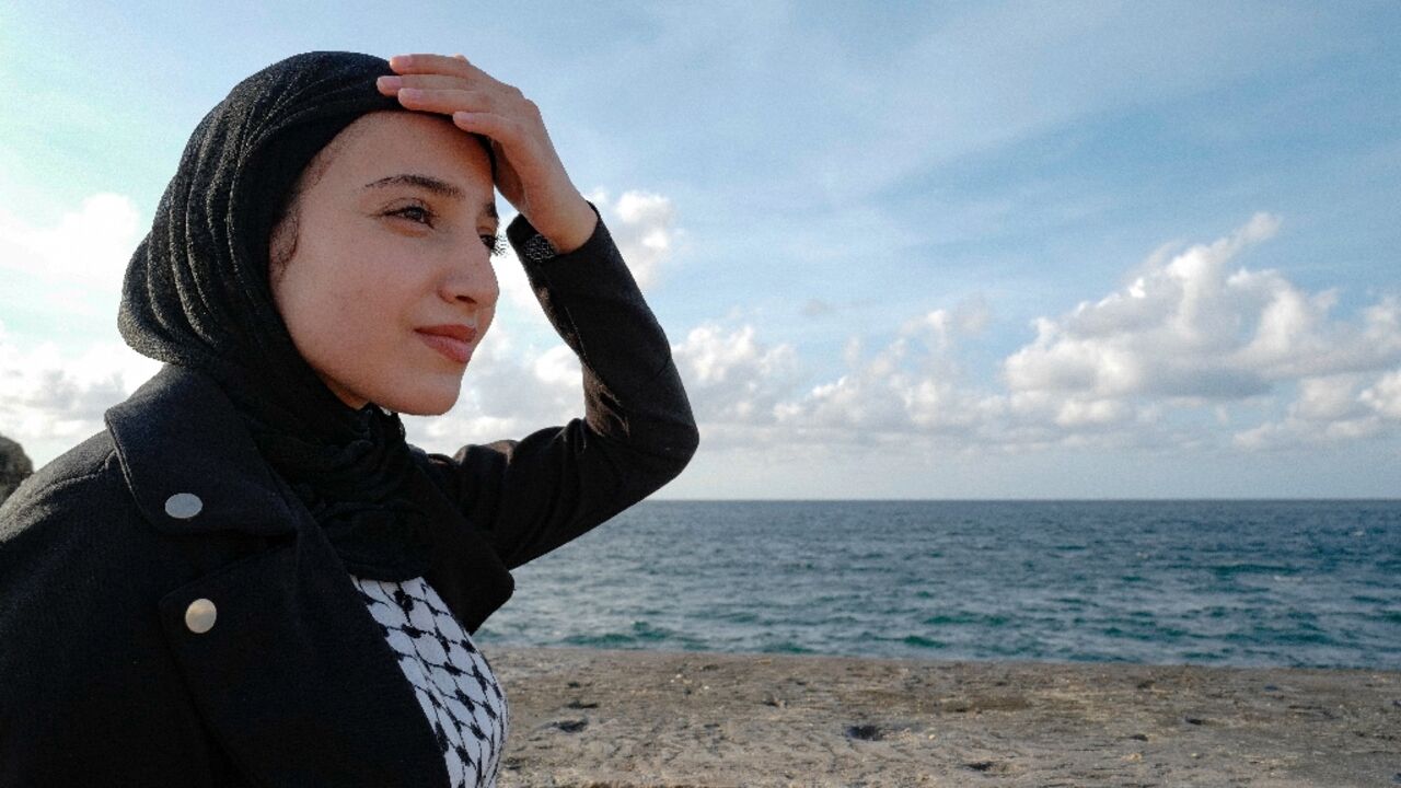 Samar Alghoul lives in a dorm with six other students at the University of Havana, but often dreams of returning to her family's side, even if it means running towards war