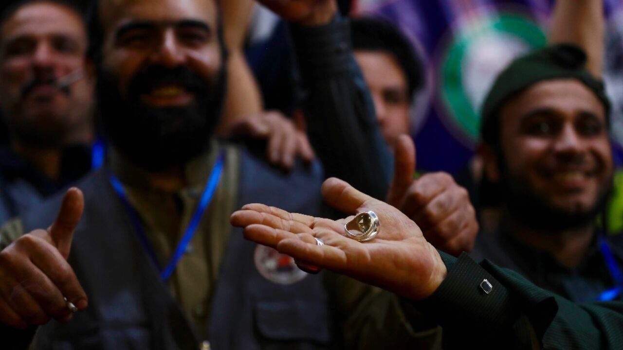 Now you see it... in the game "mheibes", rival teams must find a ring hidden by their opponents