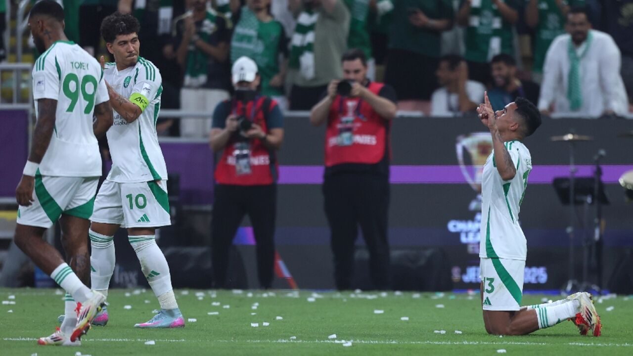 Galeno celebrates his goal in the Asian Champions League final