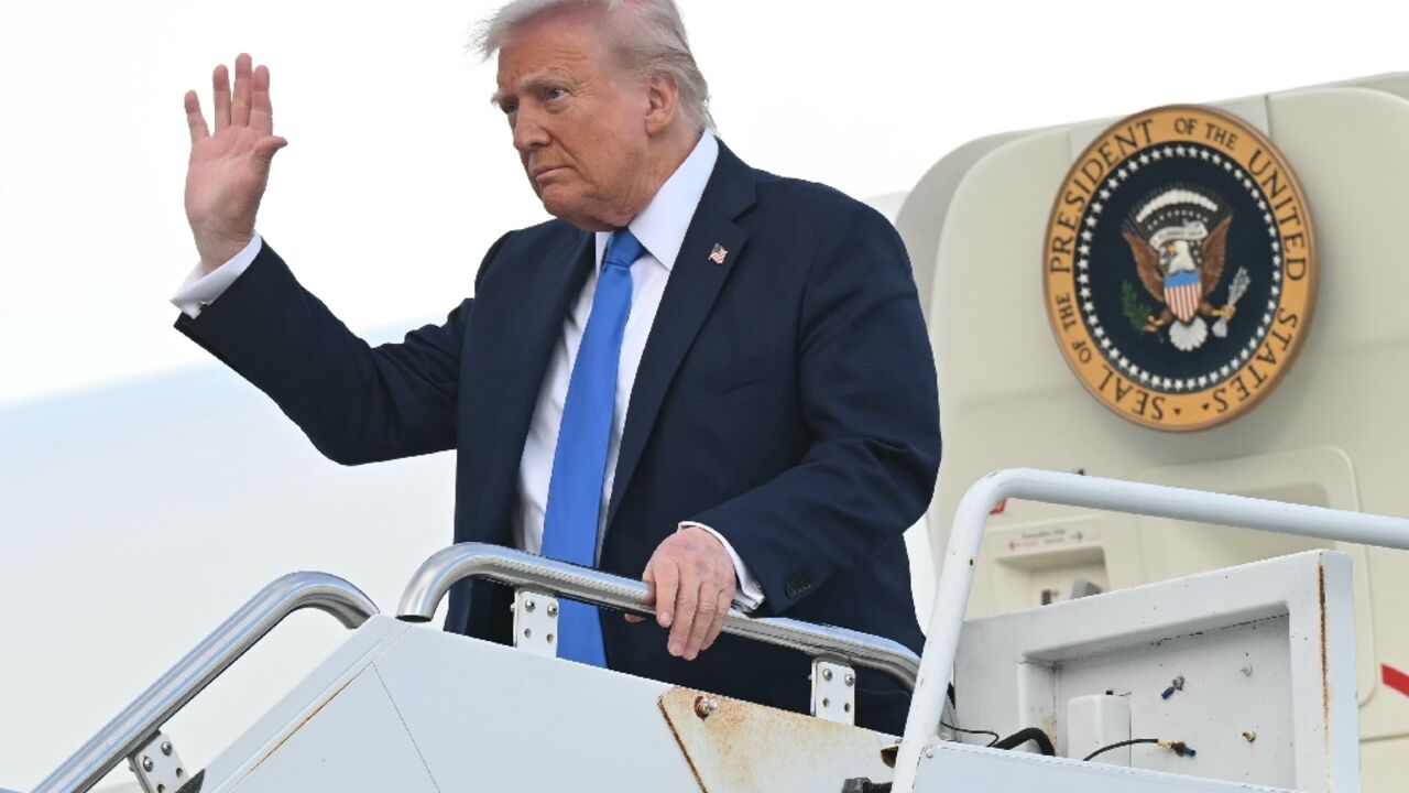 US President Donald Trump has long been unhappy with the current Air Force One jets