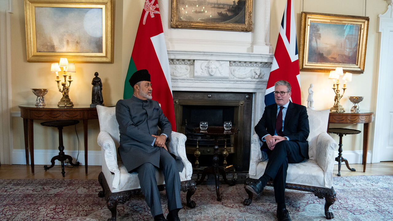 British Prime Minister Keir Starmer and the Sultan of Oman Haitham bin Tarik hold a meeting at 10 Downing Street in London, Britain July 30, 2025.     NIKLAS HALLE'N/Pool via REUTERS