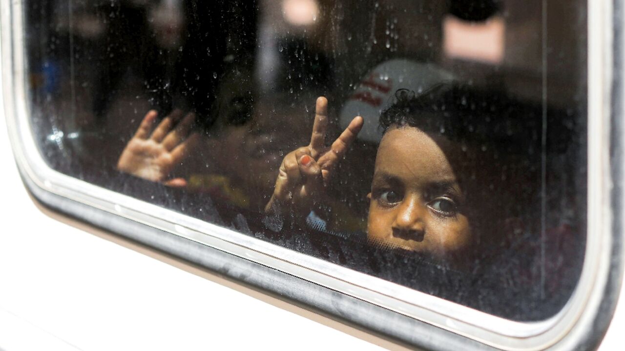 The Sudanese refugees are heading home despite the war in the country not being over