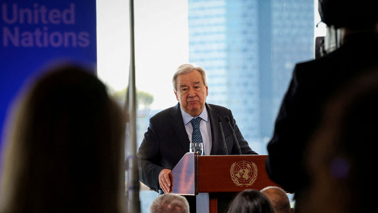 FILE PHOTO: United Nations Secretary General Antonio Guterres delivers a speech on climate and renewable energy at U.N. headquarters in New York City, U.S., July 22, 2025.  REUTERS/Brendan McDermid/File Photo