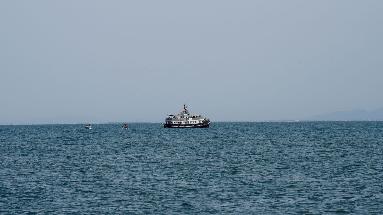 A vessel, which is part of the the Global Sumud Flotilla, arrives in Sidi Bou Said, near Tunis, Tunisia, September 7, 2025. The flotilla, which arrived from Spain, will depart from Tunis on 10 September toward Gaza as part of an international humanitarian effort. Involving groups from 44 countries, the maritime initiative seeks to challenge the Israeli blockade and deliver vital aid to the Palestinian people. REUTERS/Jihed Abidellaoui
