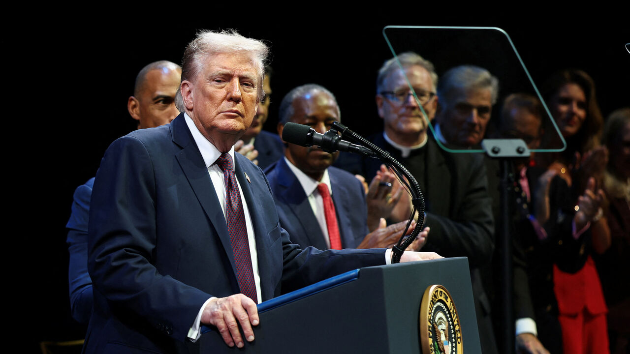 U.S. President Donald Trump delivers remarks to the White House Religious Liberty Commission at the Museum of the Bible, in Washington, D.C., U.S., September 8, 2025. REUTERS/Evelyn Hockstein