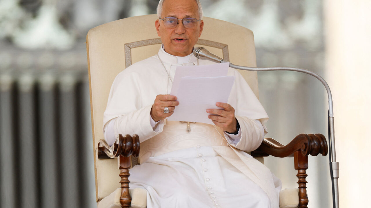 Pope Leo XIV holds a general audience in St. Peter's Square at the Vatican, September 17, 2025. REUTERS/Remo Casilli