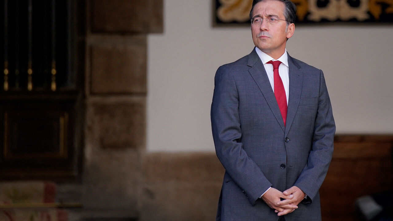 Spain's Foreign Minister Jose Manuel Albares waits to greet members of the U.S. and China delegations visiting to continue discussions on trade, economic and national security issues, in Madrid, Spain, September 14, 2025. REUTERS/Ana Beltran/File Photo