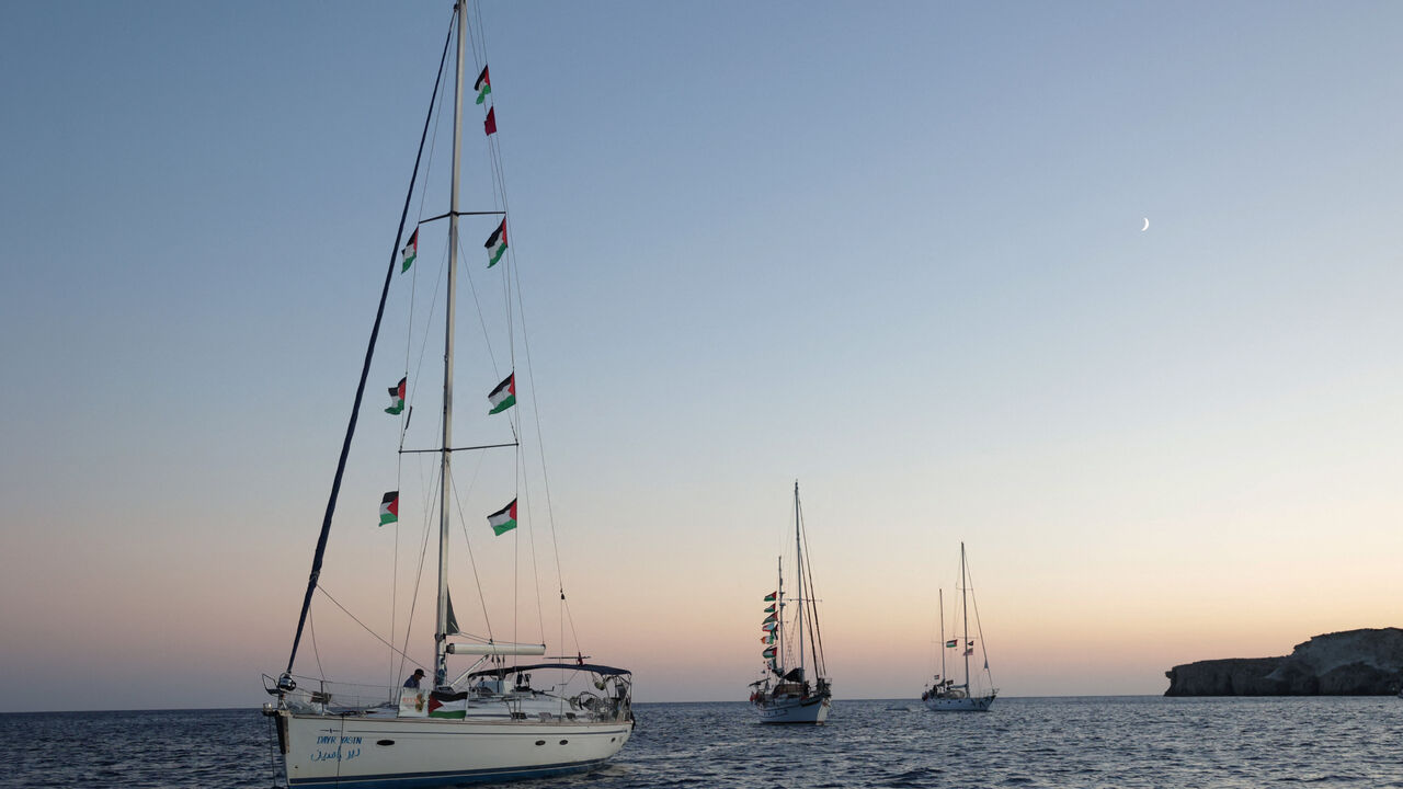 Sailing boats, part of the Global Sumud Flotilla aiming to reach Gaza and break Israel's naval blockade, sail off  Koufonisi islet, Greece, September 26, 2025. REUTERS/Stefanos Rapanis