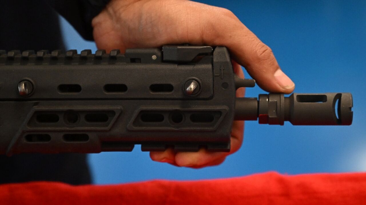 In Colombia, engineers are developing a new rifle that is lighter and cheaper than those it purchased from former ally Israel in the past