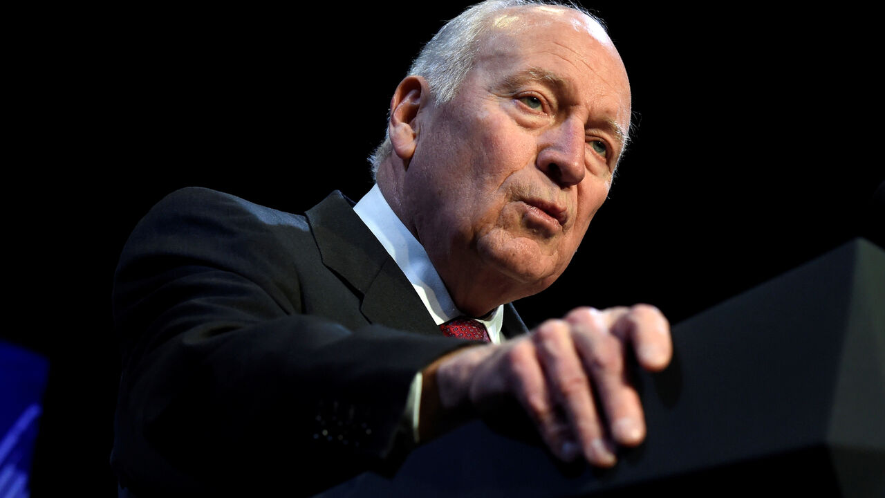 Former Vice President Dick Cheney speaks at the Republican Jewish Coalition's annual meeting in Las Vegas, Nevada February 24, 2017. REUTERS/David Becker