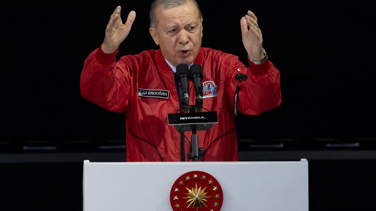 Turkish President Tayyip Erdogan delivers a speech during the Teknofest, the country's largest aerospace and technology festival, in Istanbul, Turkey, September 19, 2025. REUTERS/Umit Bektas