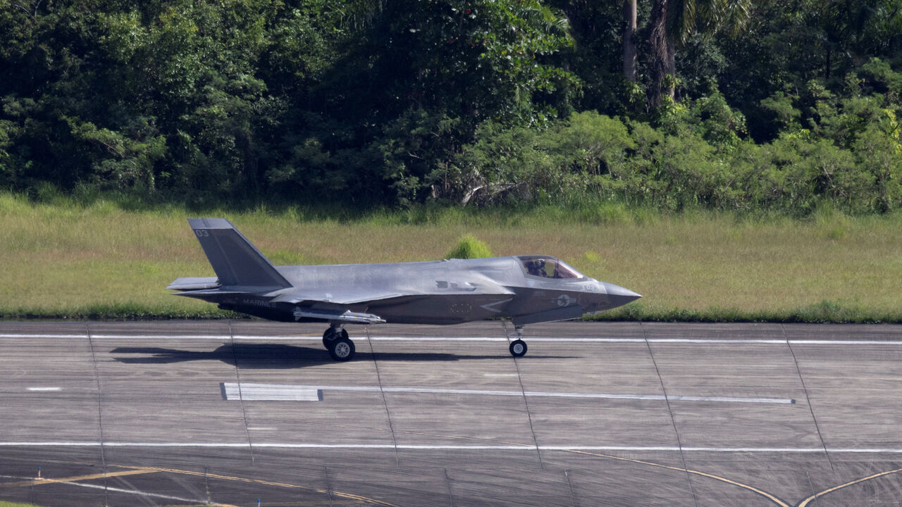 A U.S. Marine Corps F-35 taxies on the runway at the former Roosevelt Roads Naval Station in Ceiba, Puerto Rico, October 29, 2025. REUTERS/Ricardo Arduengo