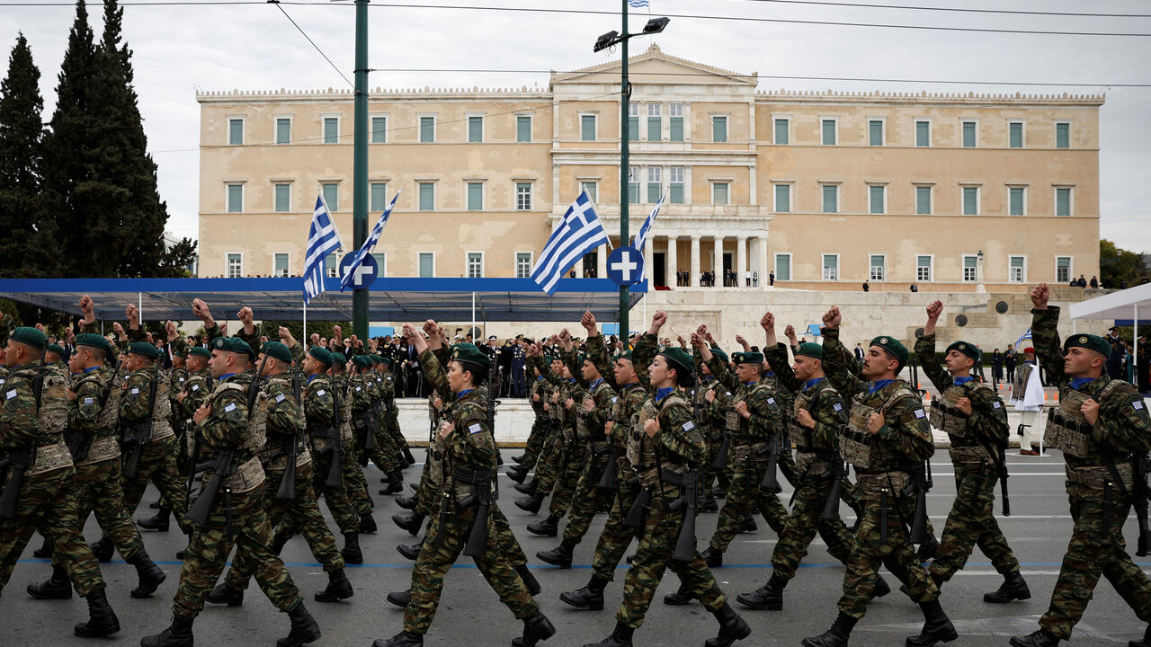 Greek military personnel march during a military parade marking Greece's Independence Day, in Athens, Greece, March 25, 2025. REUTERS/Louiza Vradi