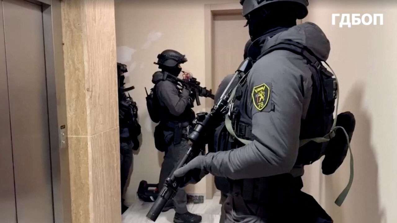 Members of the police raid a property where they found various cultural items and artefacts at an unknown location, Bulgaria, in this screen grab from a handout video released on November 20, 2025. EUROPOL/Handout via REUTERS    THIS IMAGE HAS BEEN SUPPLIED BY A THIRD PARTY. DIGITAL: EDITORIAL USE ONLY.