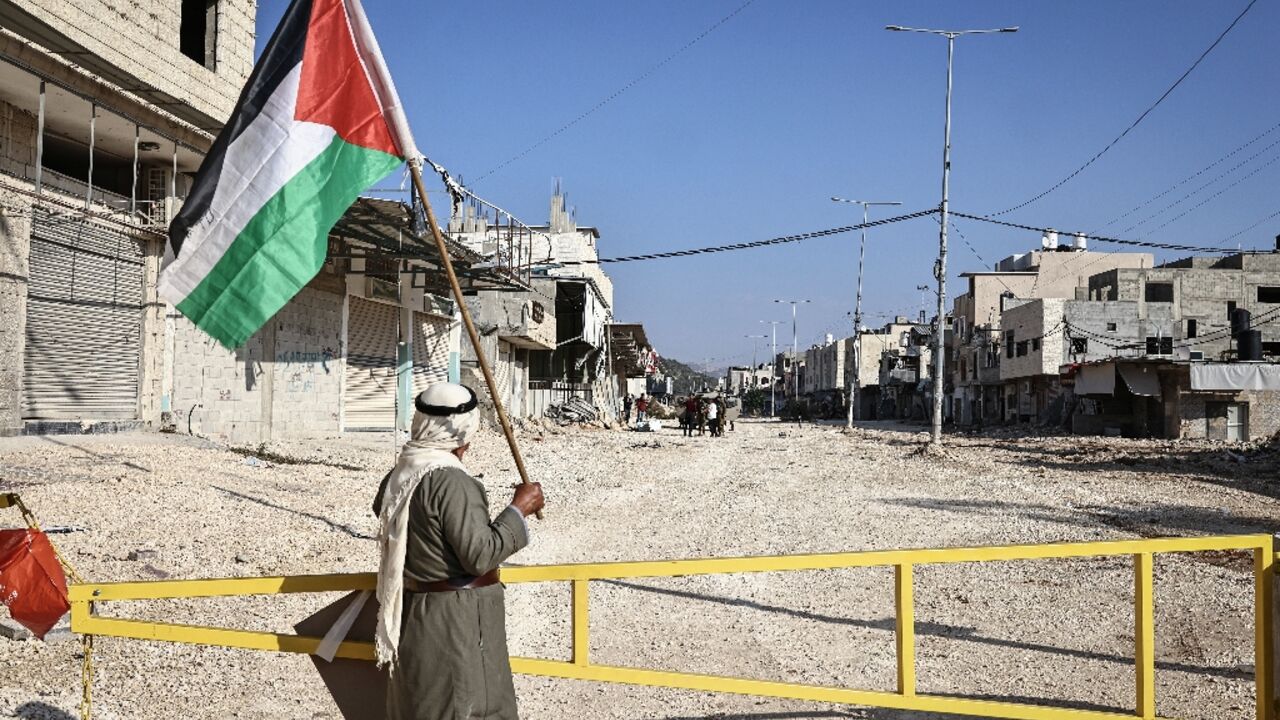 The Nur Shams refugee camp near Tulkarem is now behind a newly-installed gate