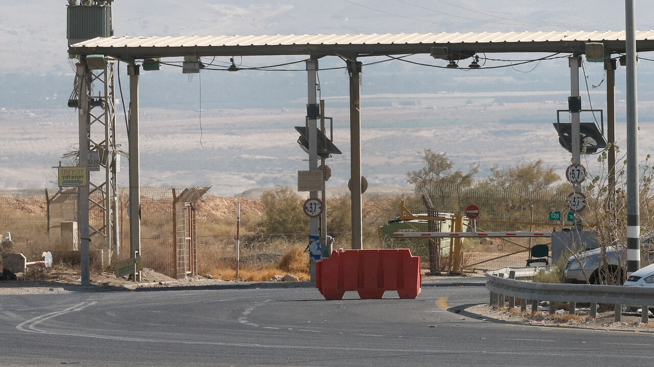 FILE PHOTO: Allenby Bridge Crossing between West Bank and Jordan is closed, in the Israeli-occupied West Bank, September 24, 2025. REUTERS/Ammar Awad/File Photo