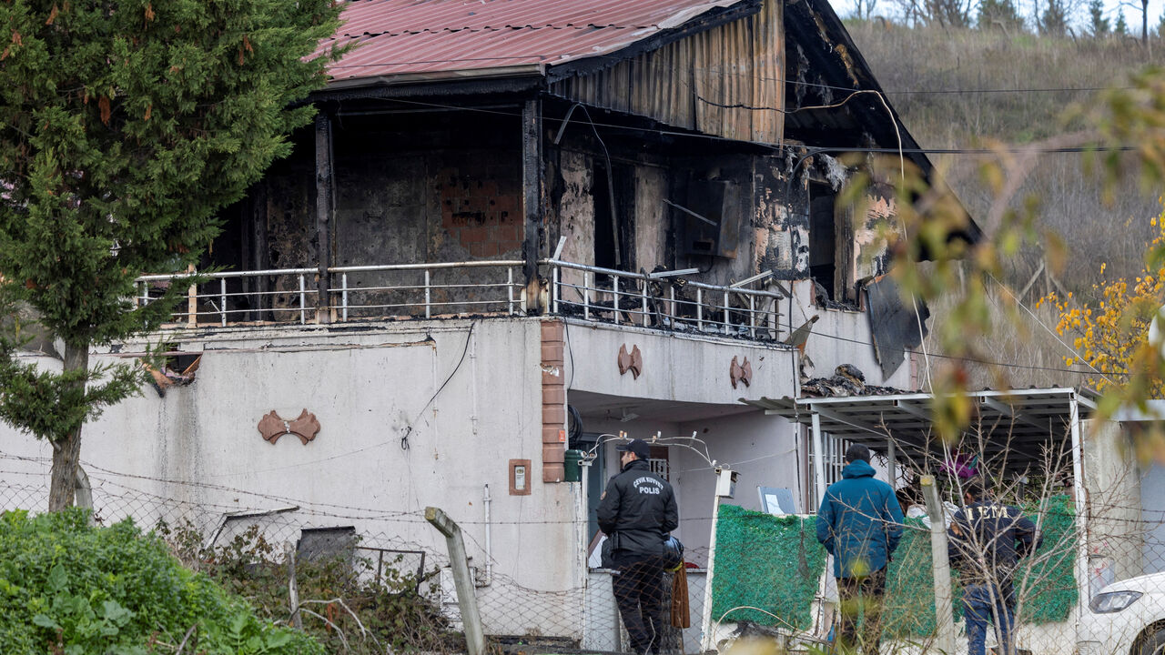 A general view of the house where Turkish security forces launched an operation believed to contain suspected Islamic State militants, and where, three Turkish police officers and six Islamic State militants were killed in a gunfight, according to authorities, in Yalova province, Turkey, December 29, 2025. REUTERS/Umit Bektas/File Photo