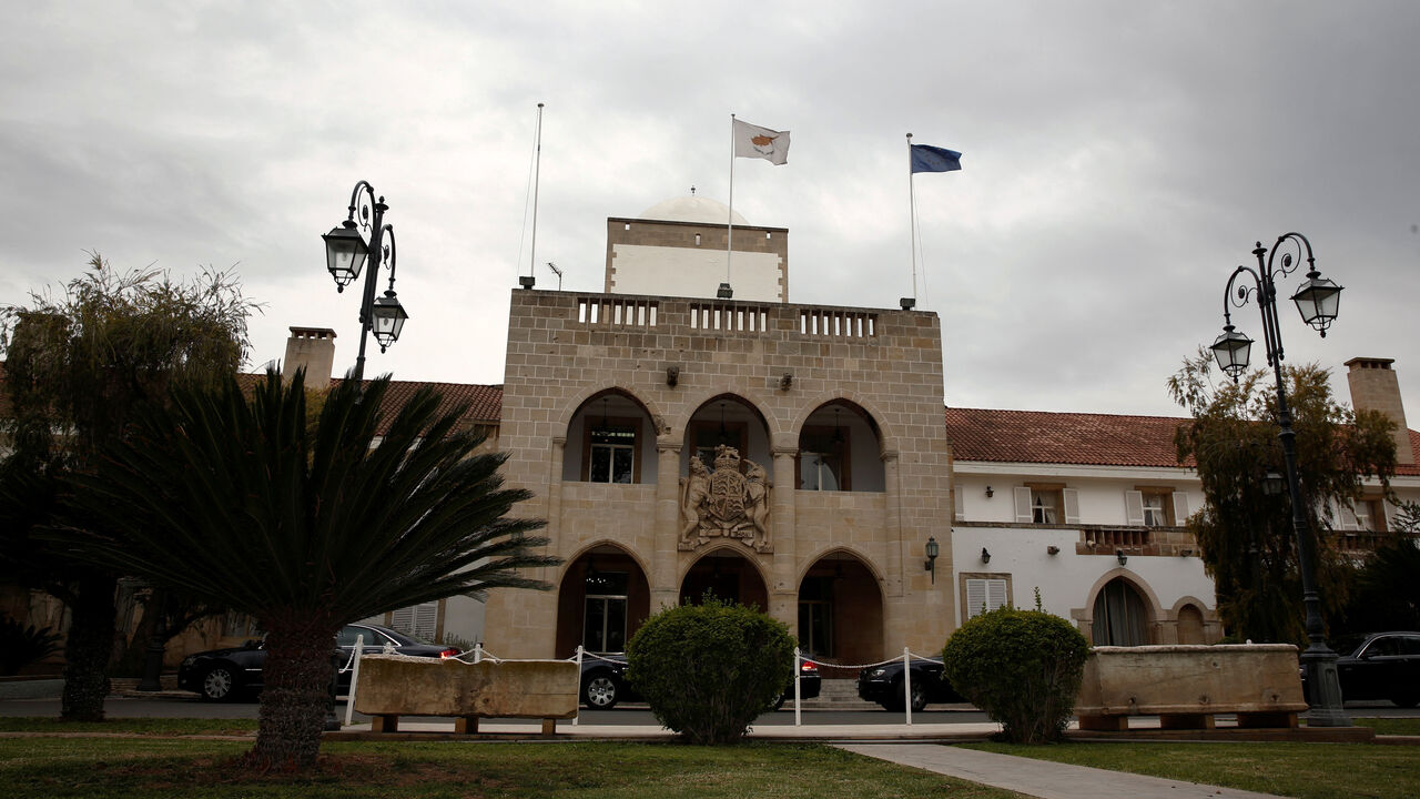 FILE PHOTO: A general view of the Presidential Palace in Nicosia, February 22, 2013. REUTERS/Yorgos Karahalis/File Photo