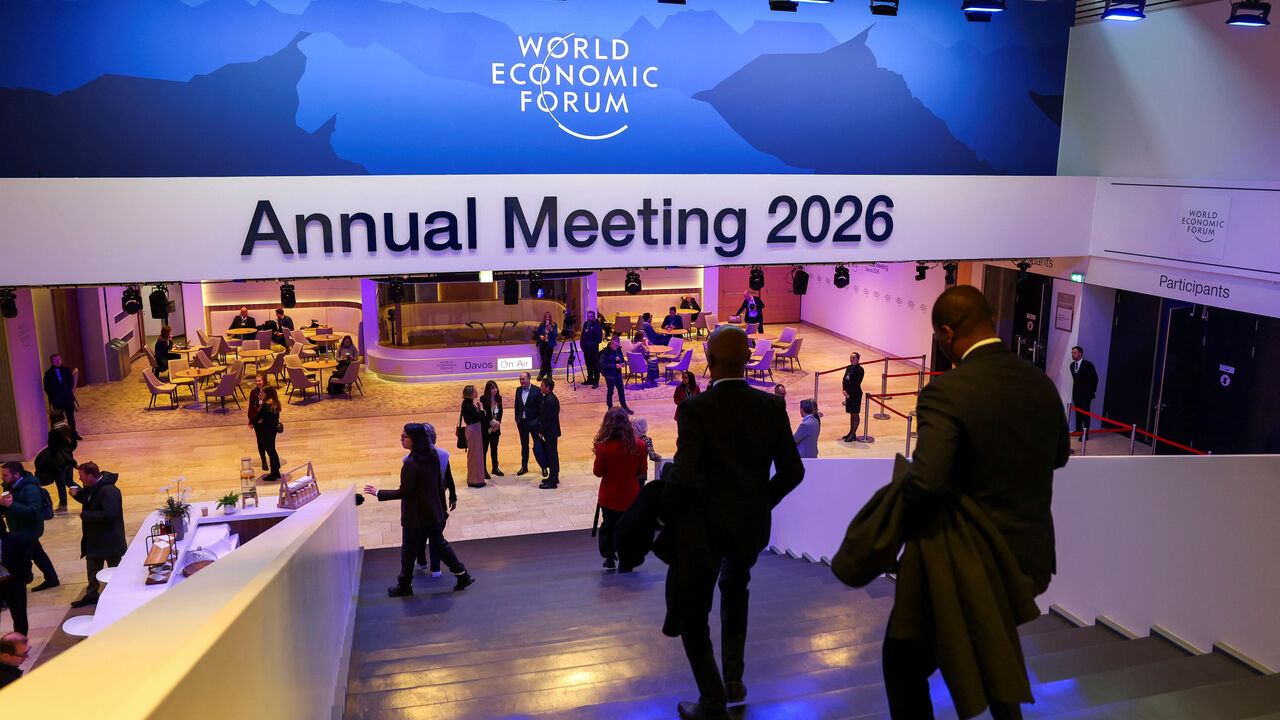 People walk on the last day of the 56th annual World Economic Forum (WEF) meeting in Davos, Switzerland, January 23, 2026. REUTERS/Denis Balibouse