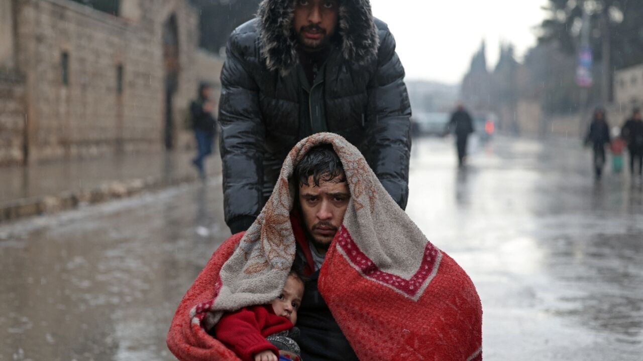 The Syrian authorities warned civilians to leave Kurdish neighbourhoods in Aleppo before it attacked them