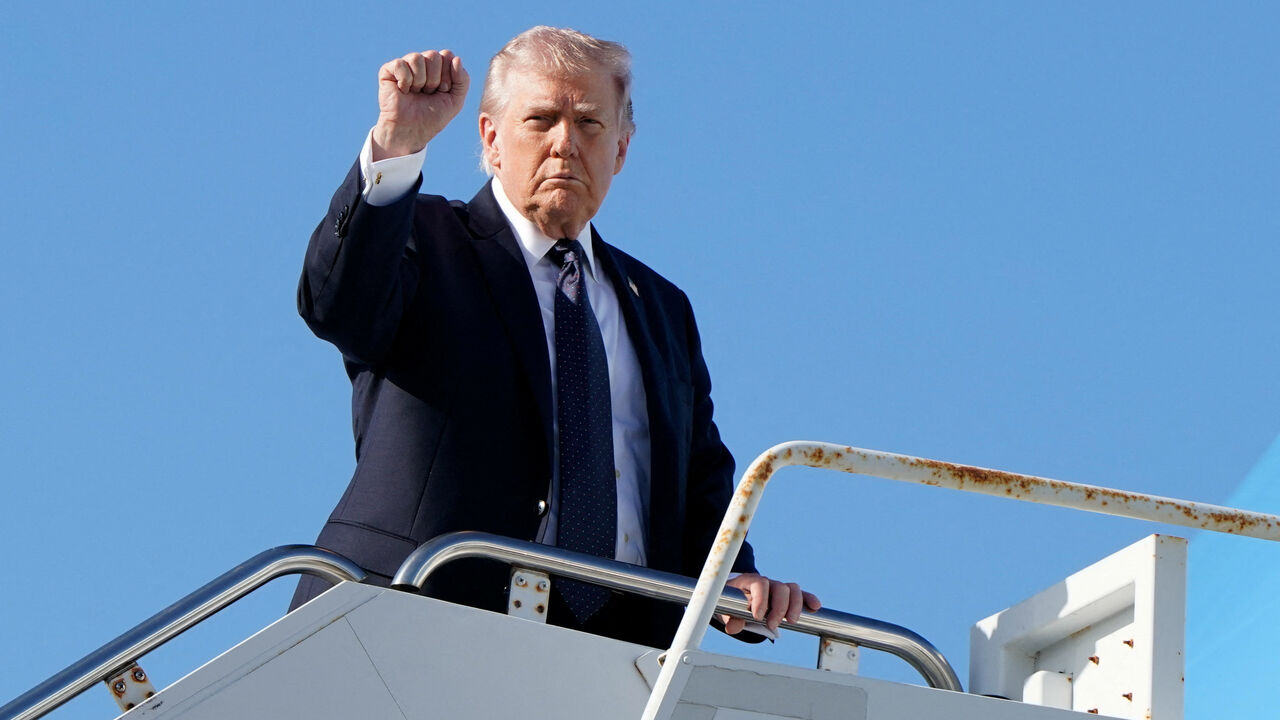 U.S. President Donald Trump gestures as he boards Air Force One at Palm Beach International Airport in West Palm Beach, Florida, U.S., March 1, 2026. REUTERS/Elizabeth Frantz