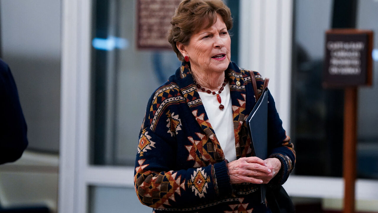 U.S. Senator Jeanne Shaheen (D-NH) walks through the Senate subway on her way to votes, as members of Congress work to resolve a dispute over immigration enforcement and avert a looming partial government shutdown, on Capitol Hill in Washington, D.C., U.S., January 30, 2026. REUTERS/Elizabeth Frantz