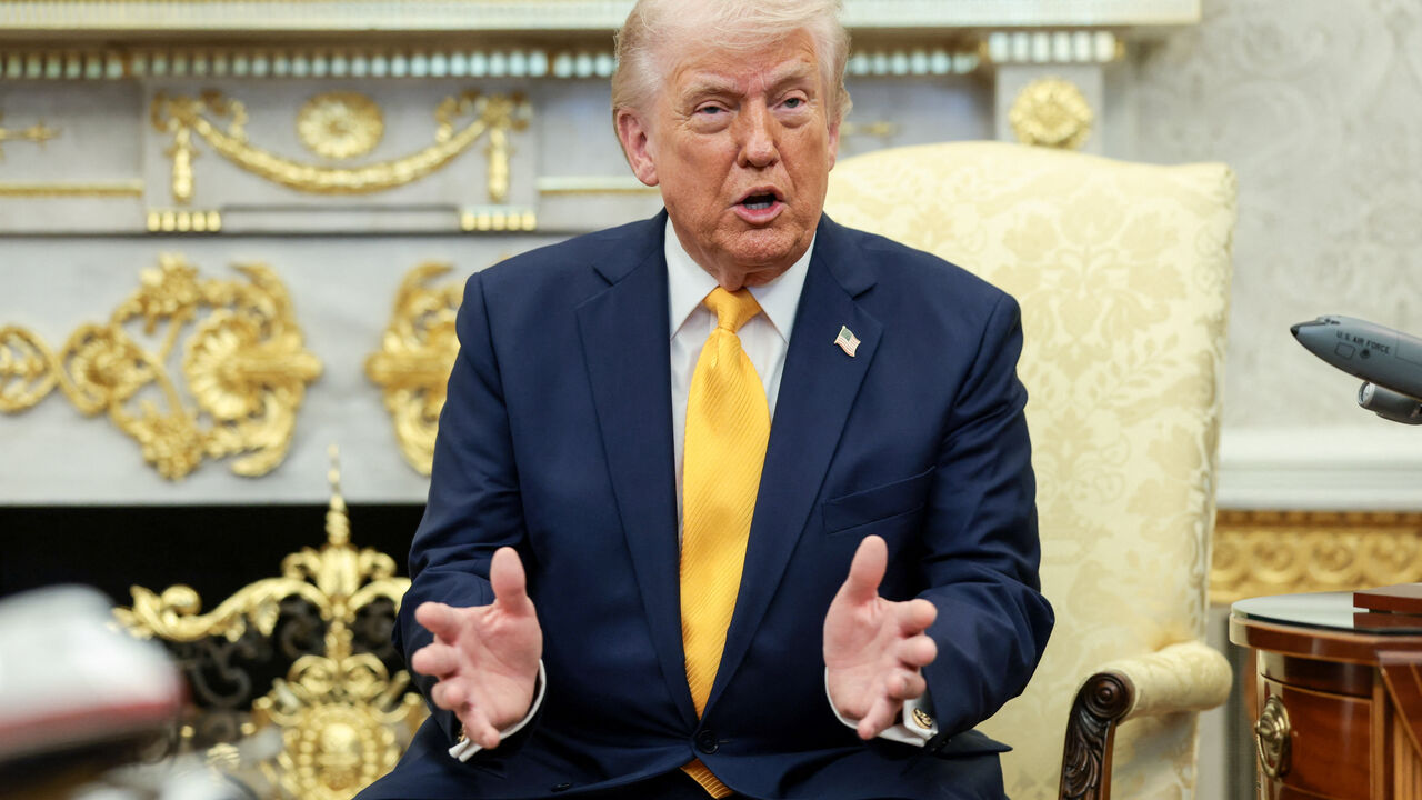 U.S. President Donald Trump speaks during a meeting in the Oval Office at the White House in Washington, D.C., U.S., March 19, 2026. REUTERS/Evelyn Hockstein