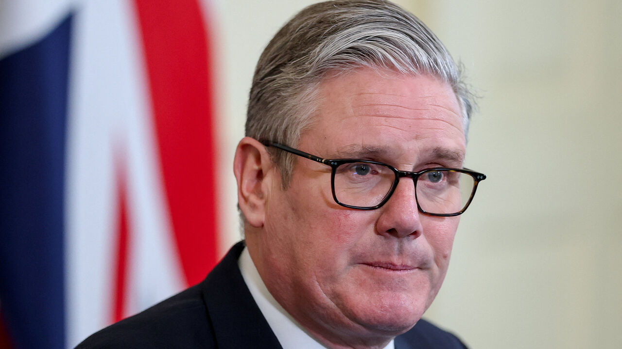 Britain's Prime Minister Keir Starmer holds a meeting with representatives of the Jewish community after four ambulances belonging to Hatzola, a Jewish community organisation, were set on fire in North London in an incident that the police say is being treated as an antisemitic hate crime, at Downing Street, London, Britain, March 23, 2026. REUTERS/Toby Melville/Pool