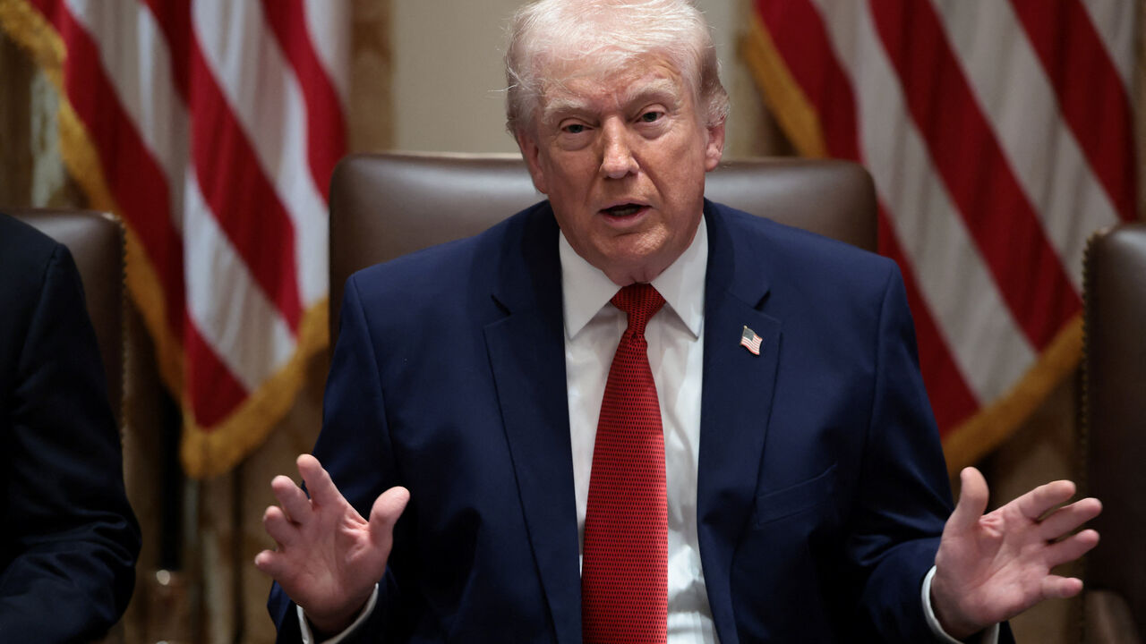 U.S. President Donald Trump holds a cabinet meeting at the White House in Washington, D.C., U.S., March 26, 2026. REUTERS/Evelyn Hockstein