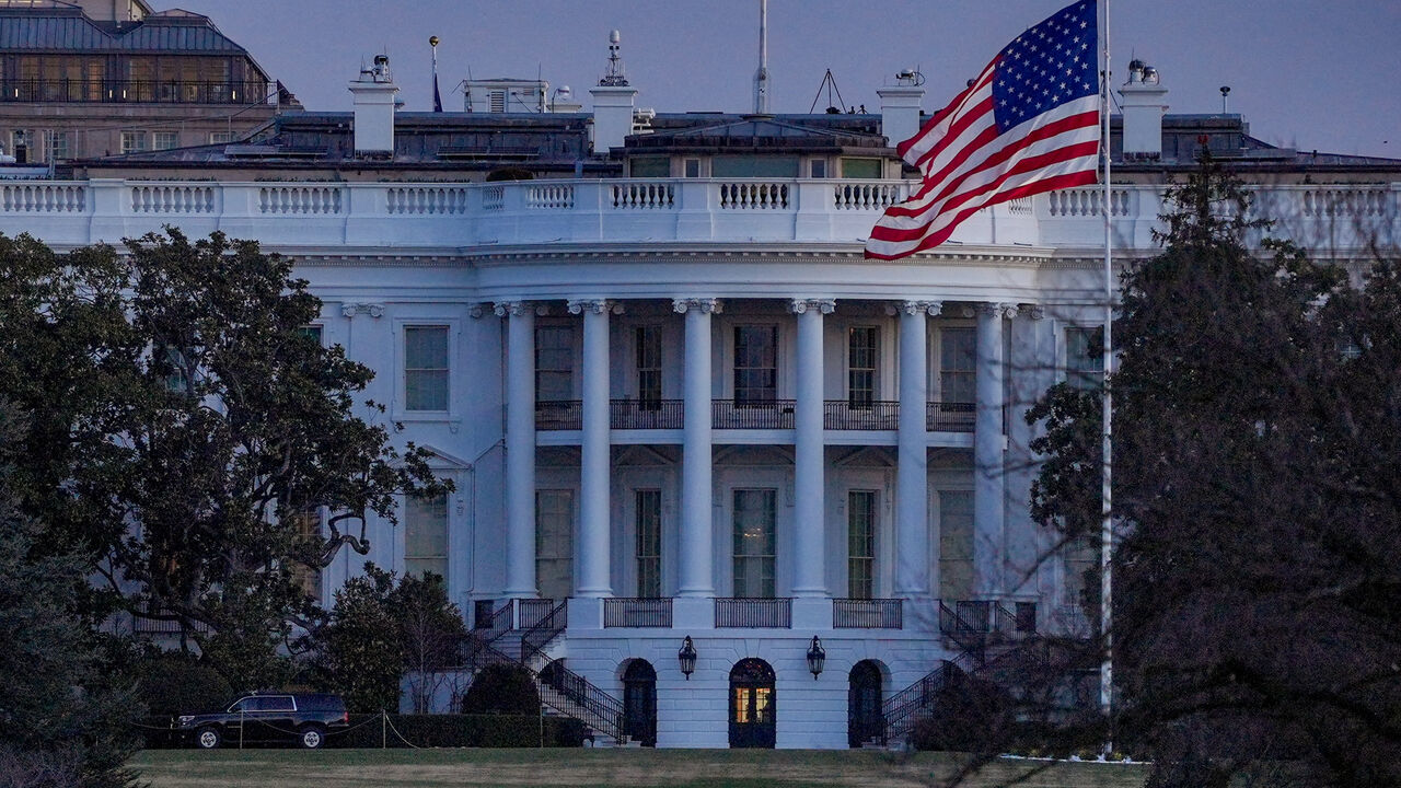 FILE PHOTO: A view of the White House in Washington, D.C., U.S., March 2, 2026. REUTERS/Ken Cedeno/File Photo