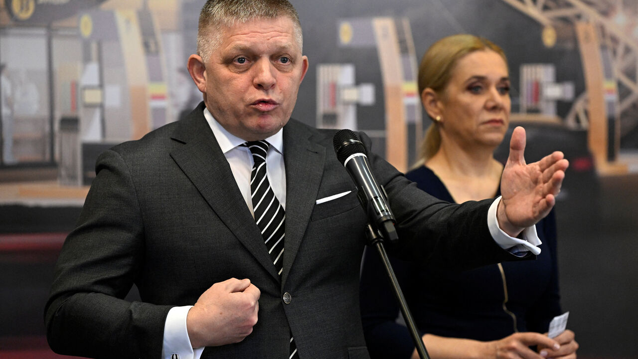 Slovakia's Prime Minister Robert Fico speaks during a press conference after meeting with representatives of refinery Slovnaft in Bratislava, Slovakia, April 1, 2026. REUTERS/Radovan Stoklasa