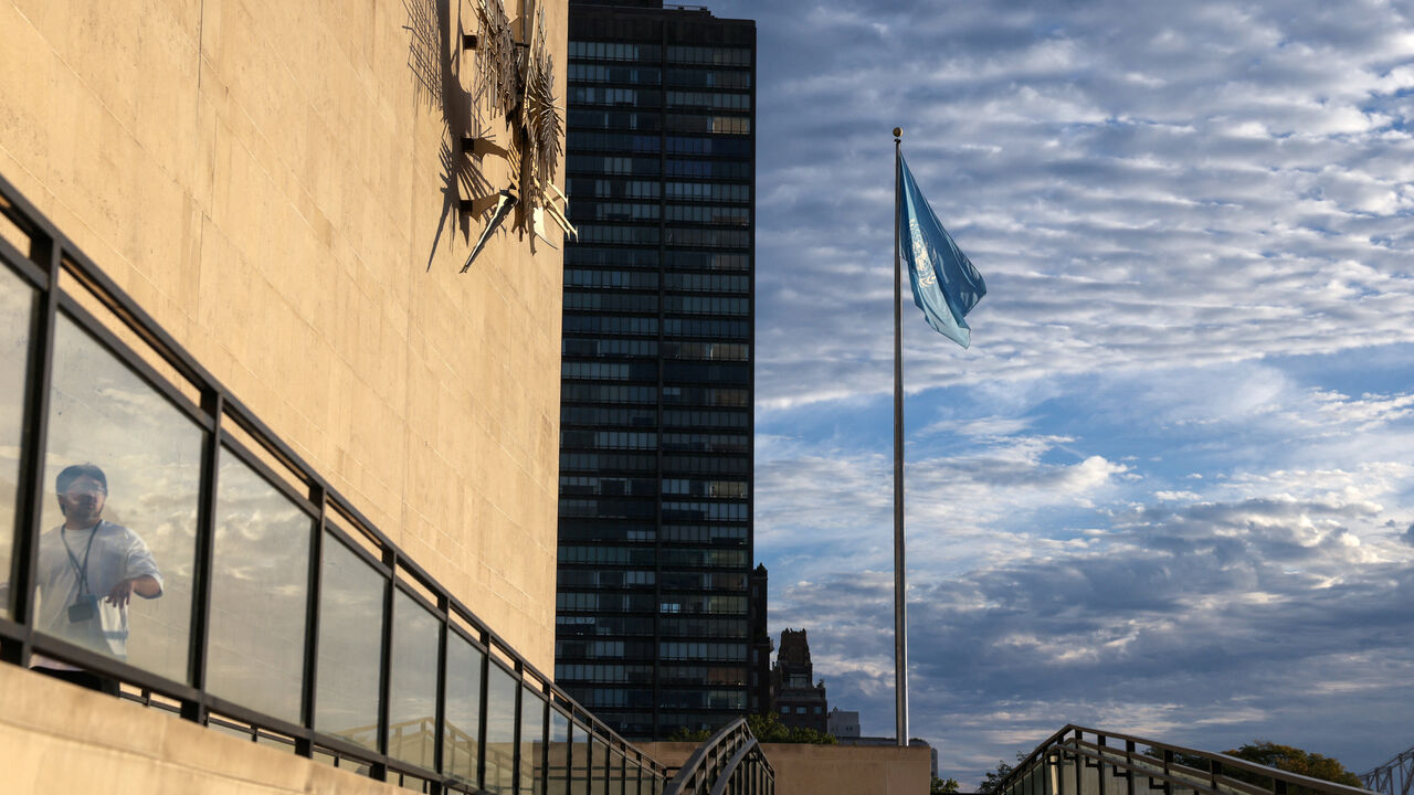 The United Nations flag flutters during the 80th U.N. Nations General Assembly outside their headquarters in New York City, U.S.,September 26, 2025. REUTERS/Shannon Stapleton