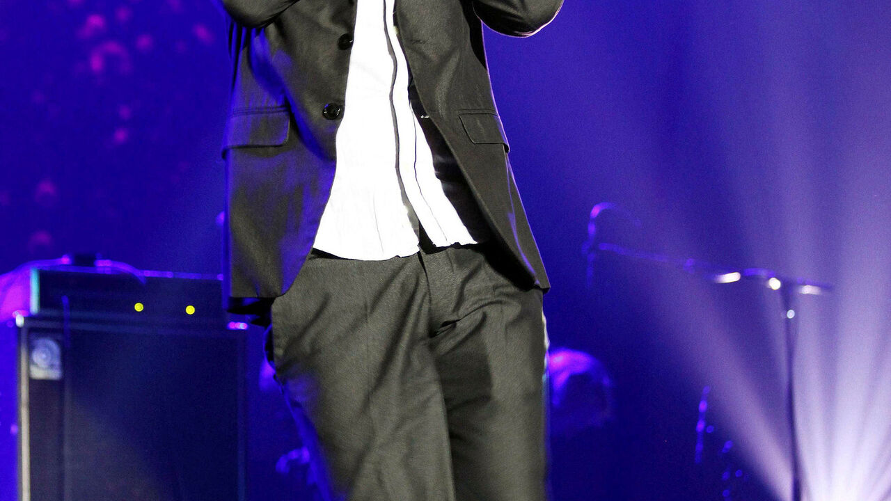 FILE PHOTO: Tunisian actor and playwright Lotfi Abdelli performs on stage in Tunis on November 11, 2011.  REUTERS/Zoubeir Souissi/File Photo