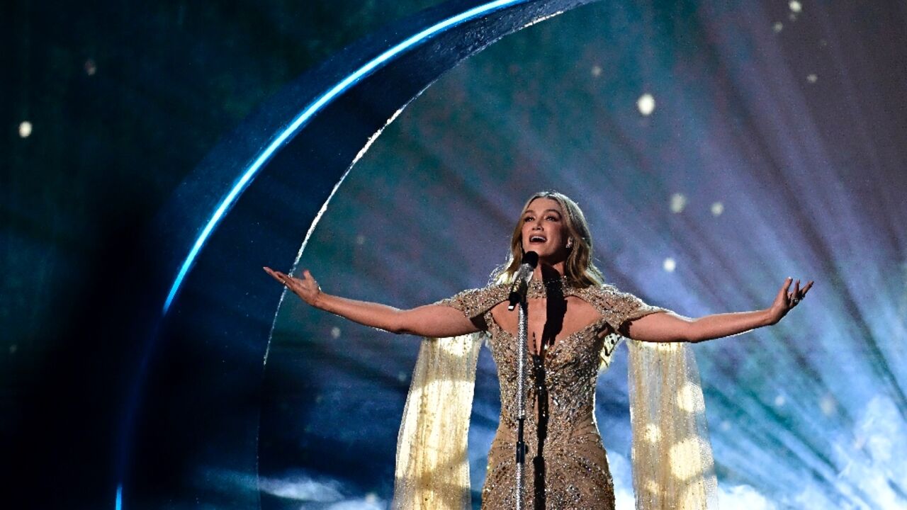 Australian star Delta Goodrem pulled out all the stops during her performance of 'Eclipse'