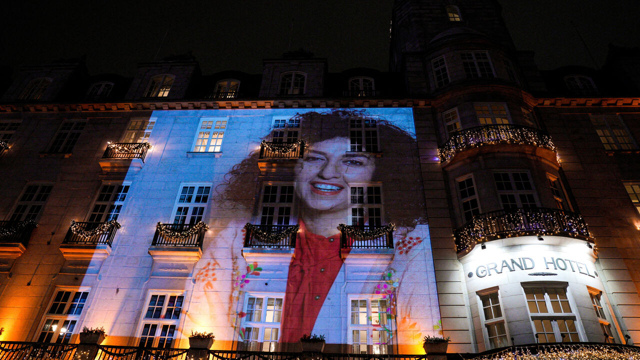 FILE PHOTO: A picture of Nobel Peace Prize winner Narges Mohammadi on the wall of the Grand Hotel in central Oslo before the Nobel banquet, in connection with the awarding of the Nobel Peace Prize 2023, in Oslo, Norway December 10, 2023. NTB/Javad Parsa via REUTERS/File Photo