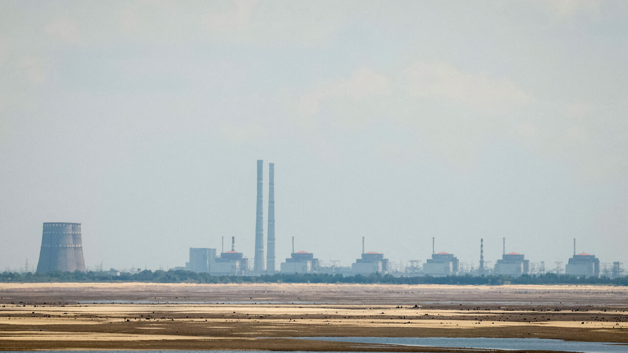FILE PHOTO: A view shows Zaporizhzhia Nuclear Power Plant from the bank of Kakhovka Reservoir near the town of Nikopol in Dnipropetrovsk region, Ukraine June 16, 2023. REUTERS/Alina Smutko/File Photo