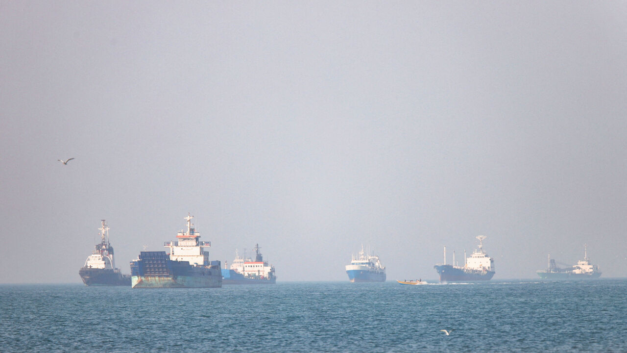 FILE PHOTO: Vessels in the Strait of Hormuz near Bandar Abbas, Iran, May 4, 2026. Amirhosein Khorgooi/ISNA/WANA (West Asia News Agency) via REUTERS ATTENTION EDITORS - THIS PICTURE WAS PROVIDED BY A THIRD PARTY/File Photo