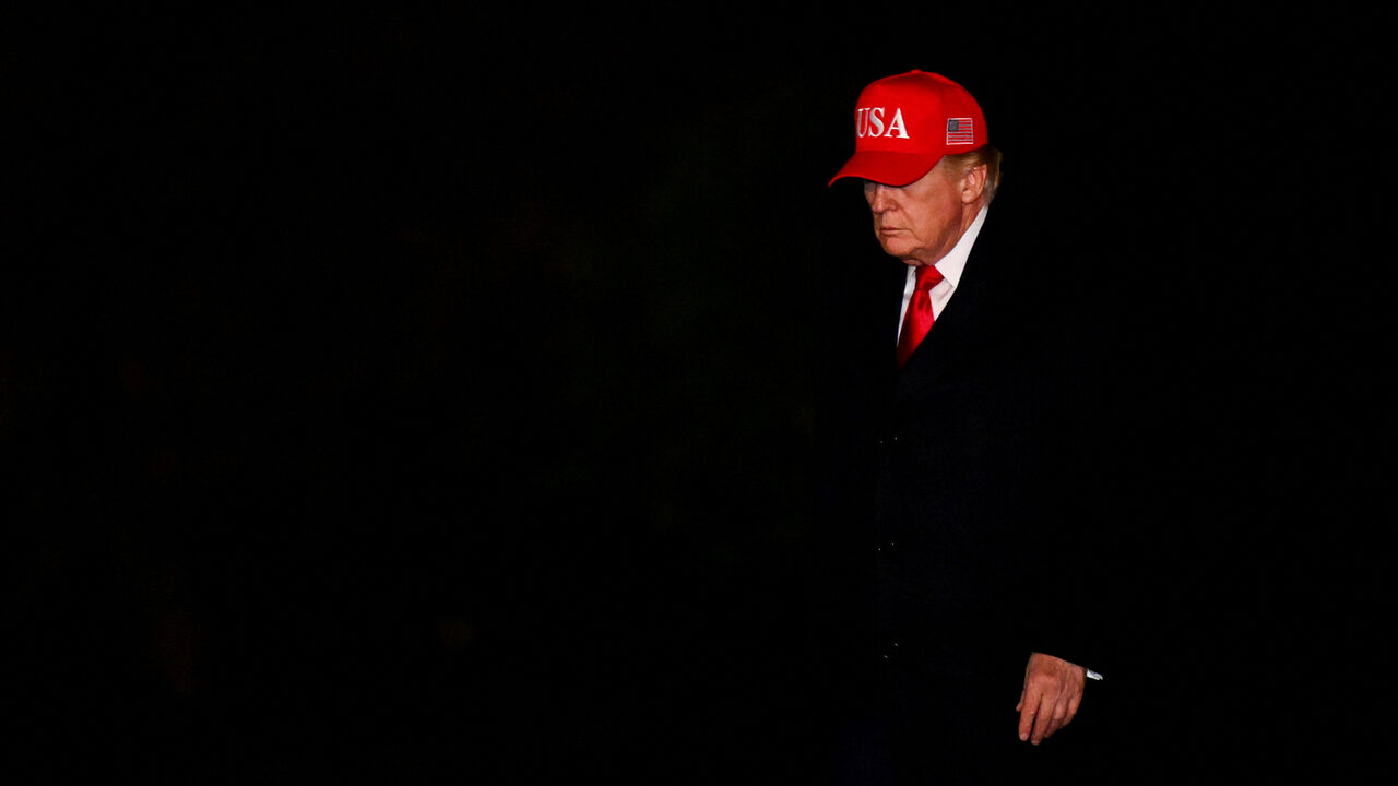 U.S. President Donald Trump arrives at the White House in Washington, D.C., U.S., April 12, 2026. REUTERS/Annabelle Gordon