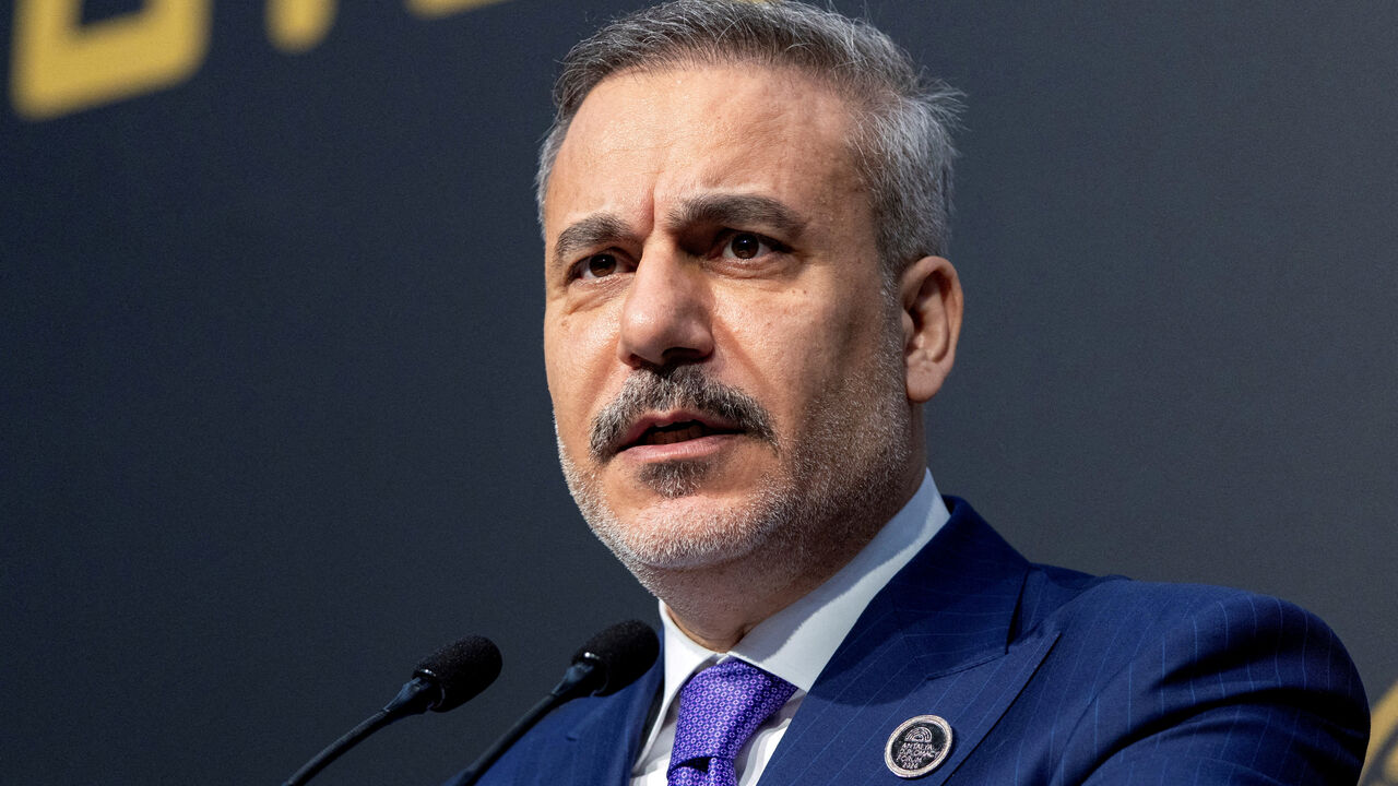 FILE PHOTO: Turkey's Foreign Minister Hakan Fidan speaks to reporters at Antalya Diplomacy Forum in Antalya, Turkey, April 19, 2026. REUTERS/Umit Bektas/File Photo